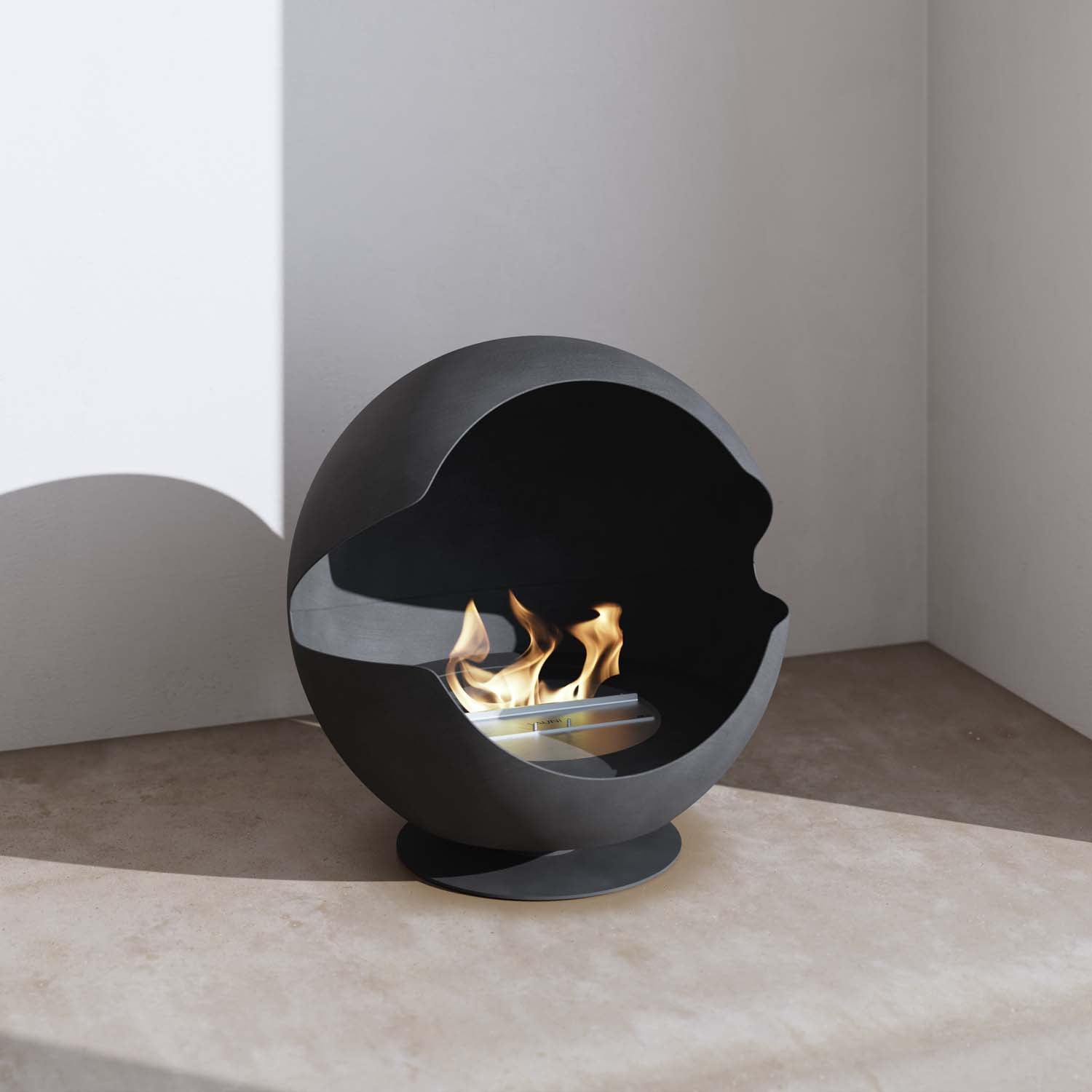 Globe Black