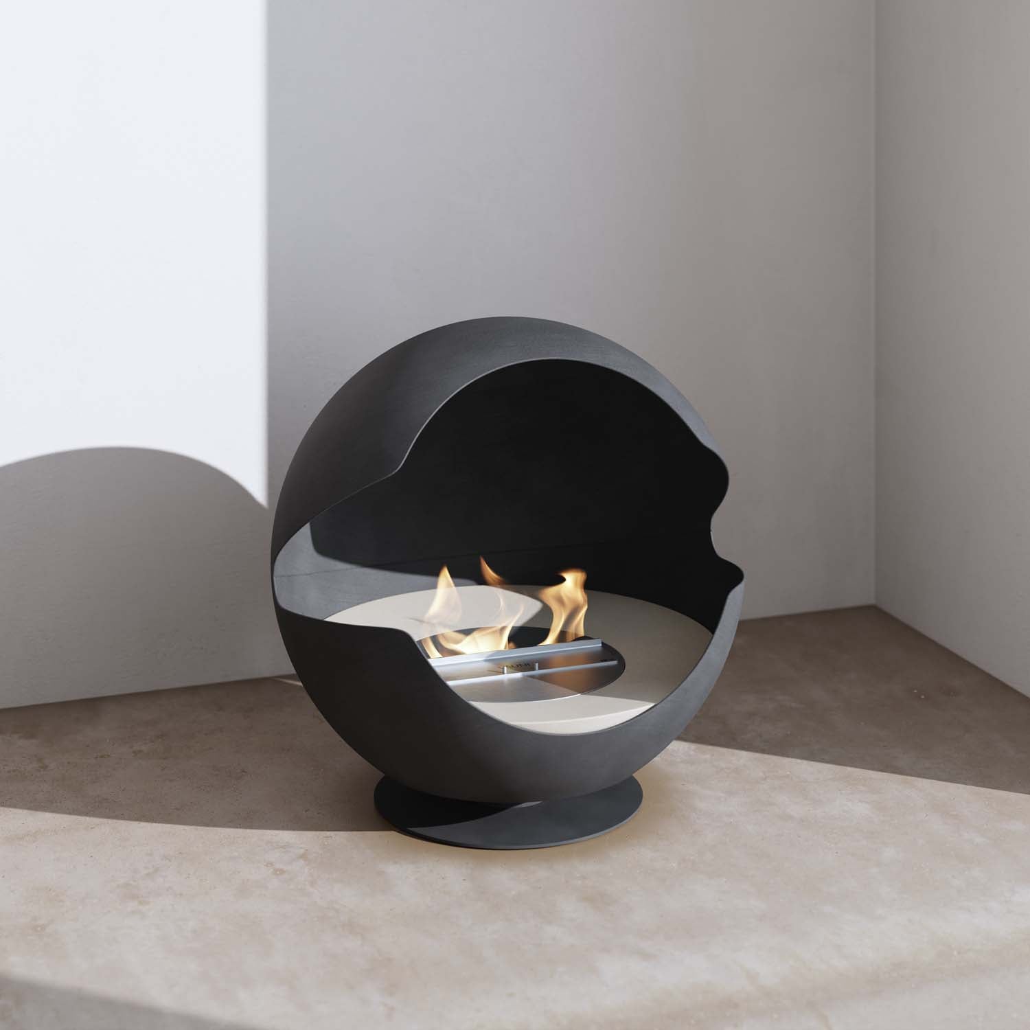 Globe Black